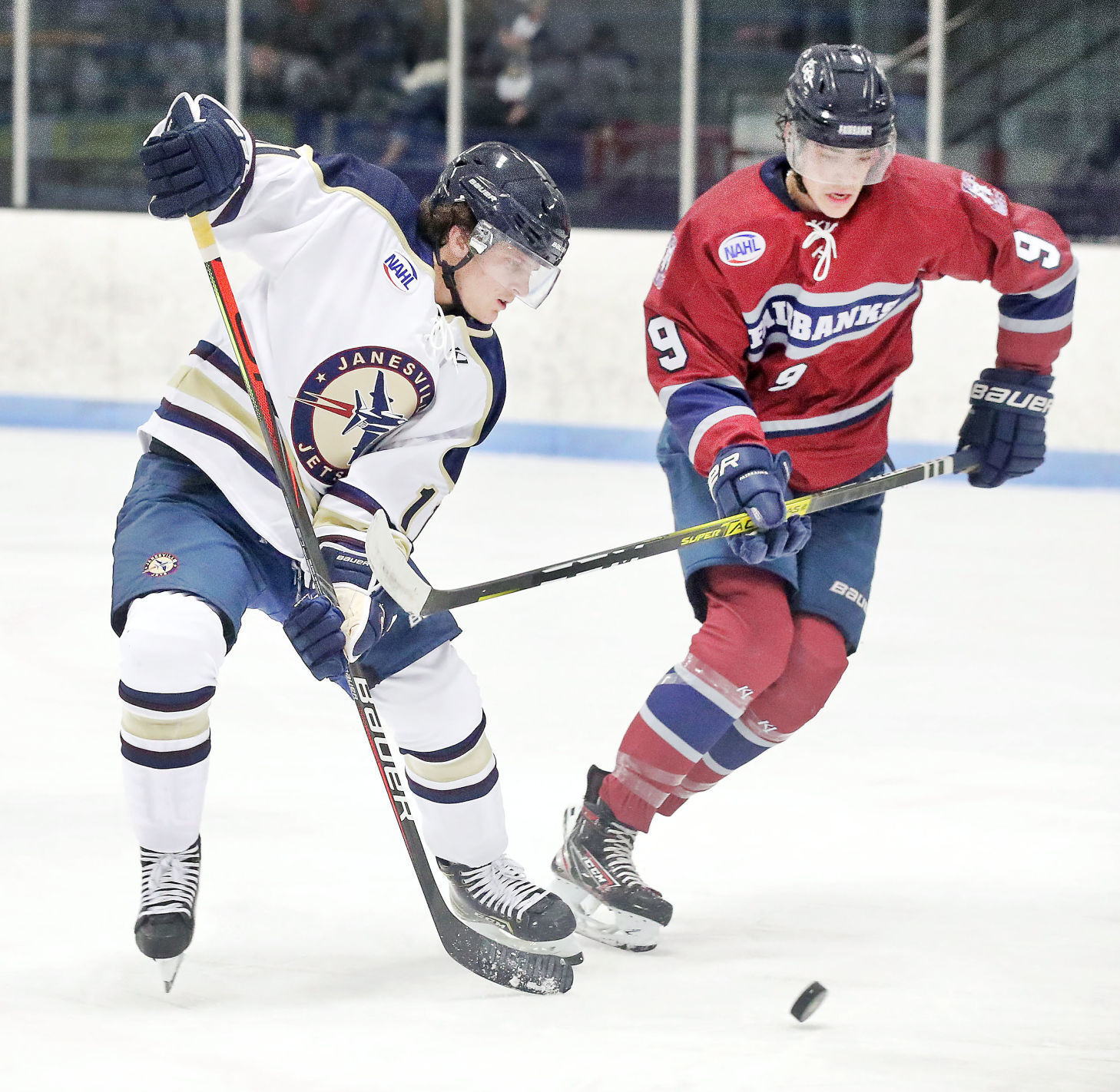 JVG_201106_JETS02